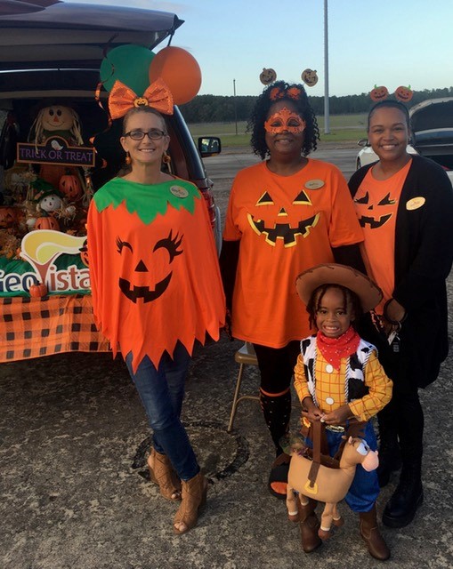 trunk-or-treat-2023-hunter-fort-stewart-3