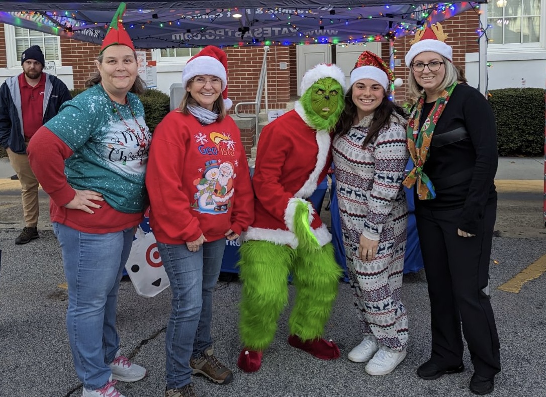 Hinesville Tree Lighting and Crafts 1